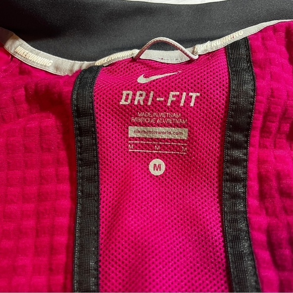 Nike Dry-Fit Running Windbreaker Lightweight Jacket Women's Medium Fuchsia - Picture 10 of 11